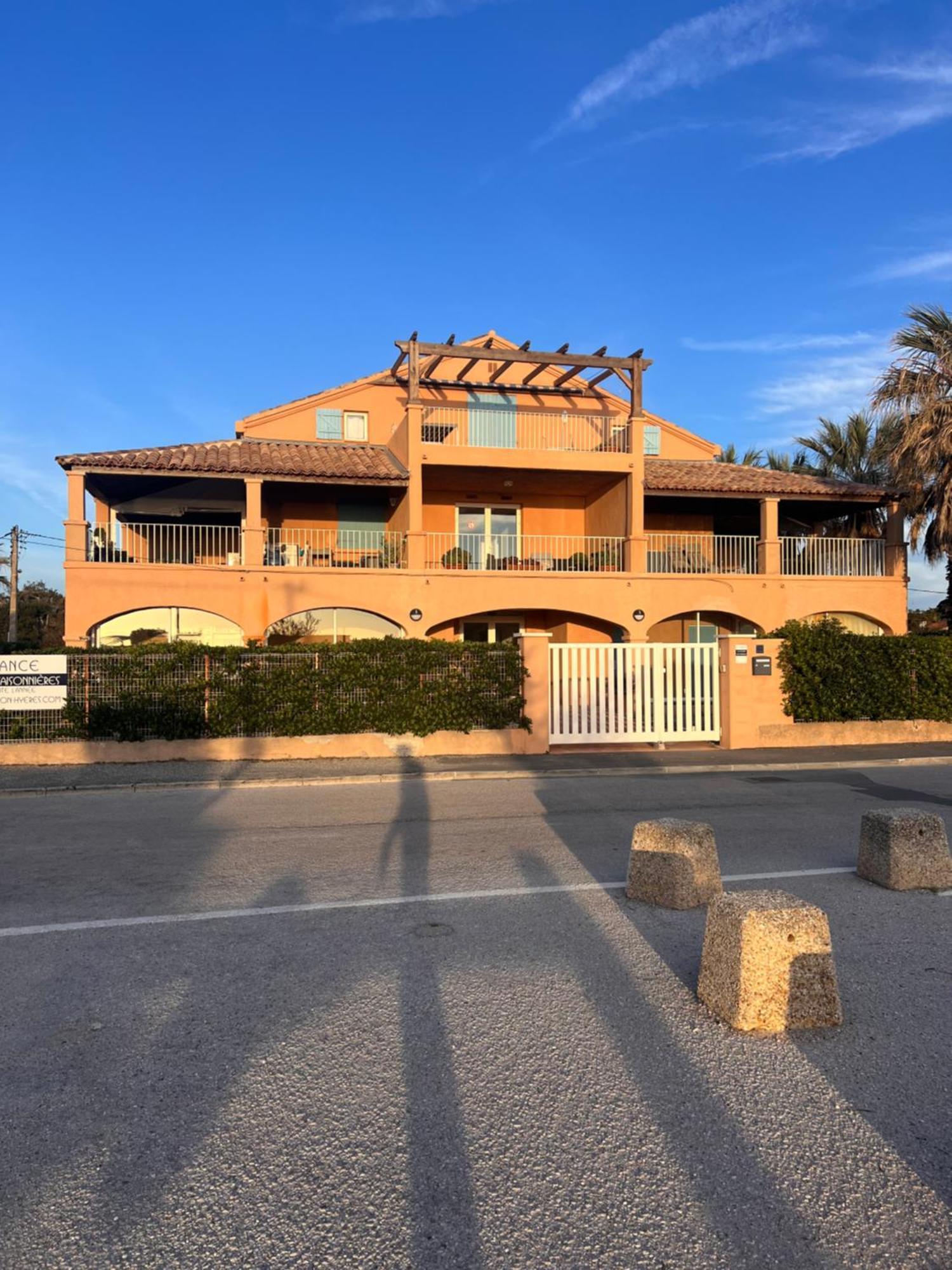 La Bergerie Apartment Hyères Екстериор снимка